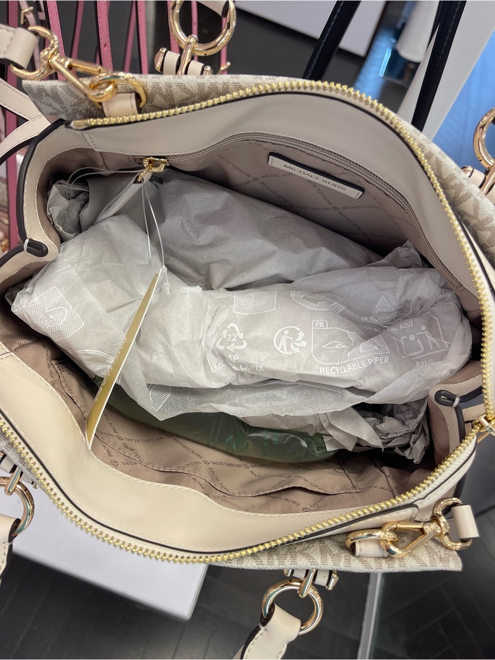 MICHAEL KORS Marilyn Md Embellished Signature Logo Satchel
Lt Cream Multi 
NWT - Picture 15 of 16